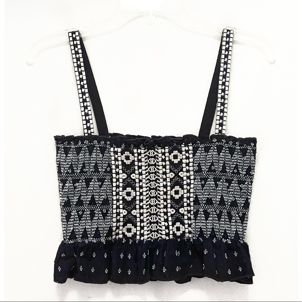 FOREVER 21 Embroidered Cropped Tank Top - Small